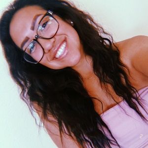 Meet your Posher, Erica
